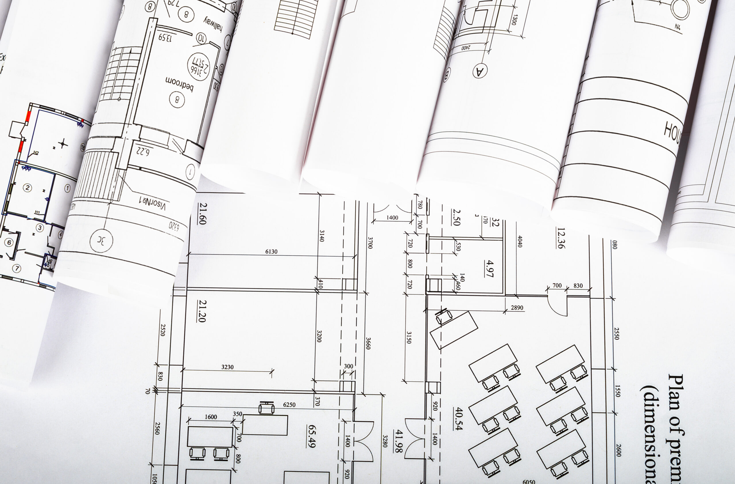 Detaillierte Architekturpläne und technische Dokumente