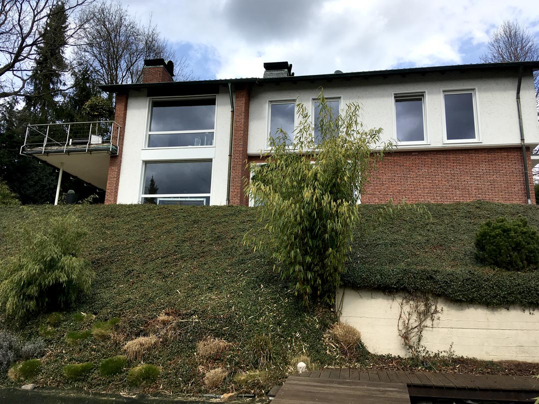 Wertgutachten – Zweifamilienhaus mit Garagen und Teichanlage, Waldbreitbach